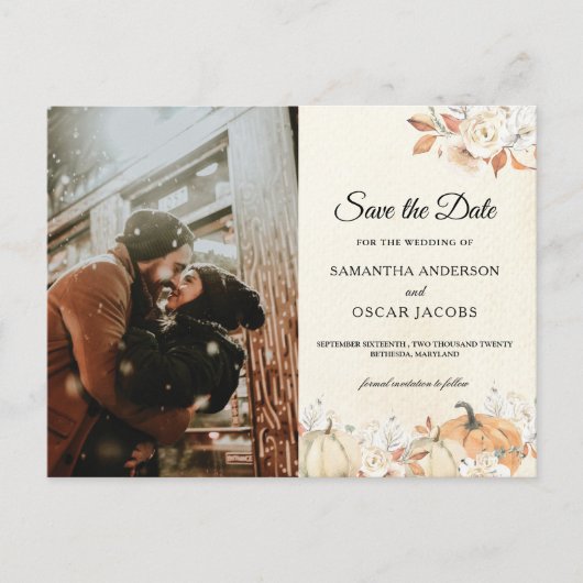 Rustic Autumn Pumpkins & Flowers Aankondigingskaart (Voorkant)