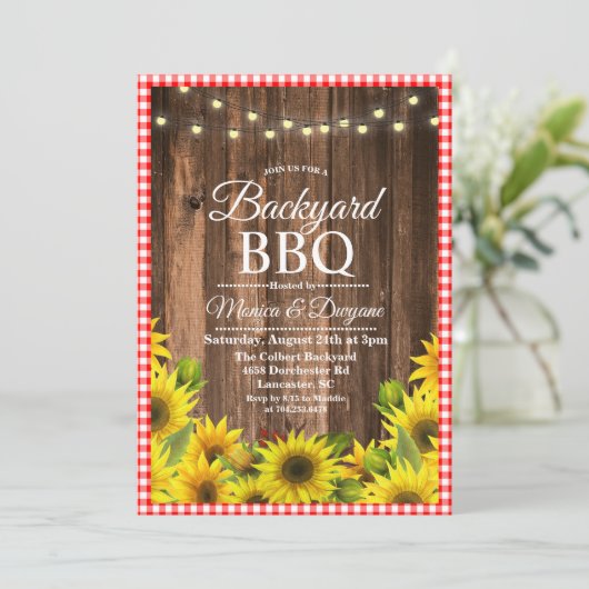 Rustic Backyard BBQ Sunflower Invitation Kaart (Staand voorkant)
