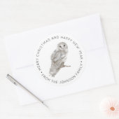 Rustic Barn Owl in de winter Ronde Sticker (Envelop)