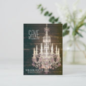 Rustic Barn Wood Chandelier bruiloft met uitzonder Aankondigingskaart (Staand voorkant)