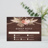 Rustic Barn Wood Earthy Floral Boho Pampas Wedding RSVP Kaartje (Staand voorkant)