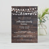 Rustic Barn Wood en String Lights Family Reunion Kaart (Staand voorkant)