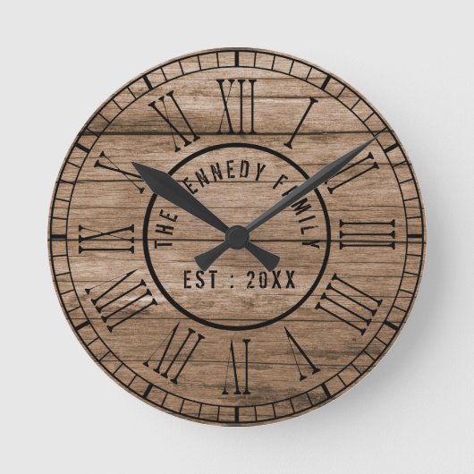 Rustic Barn Wood Farmhouse Black Roman Numerals Ronde Klok (Voorkant)