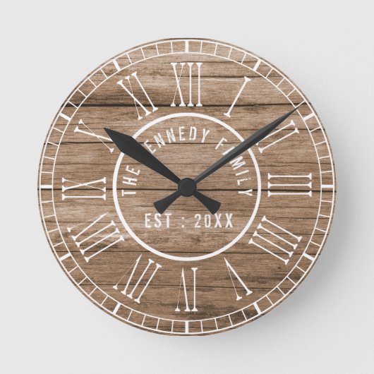 Rustic Barn Wood Farmhouse White Roman Numerals Ronde Klok (Voorkant)