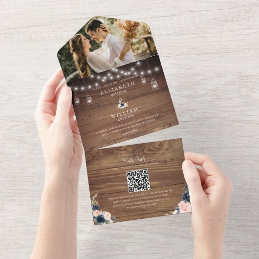 Rustic Barn Wood & Floral Wedding QR Code Foto All In One Uitnodiging (Afscheurbaar)