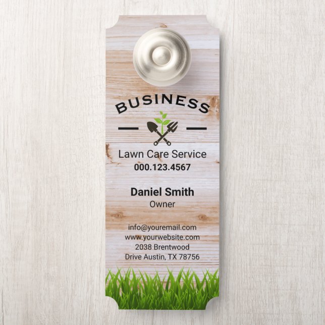Rustic Barn Wood Lawn Care & Landscaping Service Deurhanger (Op knop)