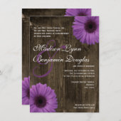 Rustic Barn Wood Paarse Daisy Wedding Invitations Kaart (Voorkant / Achterkant)