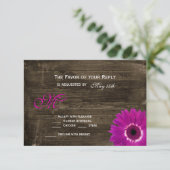 Rustic Barn Wood Paarse Daisy Wedding RSVP-kaarten RSVP Kaartje (Staand voorkant)