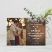 Rustic Barn Wood String Lights Photo Wedding Kaart (Staand voorkant)