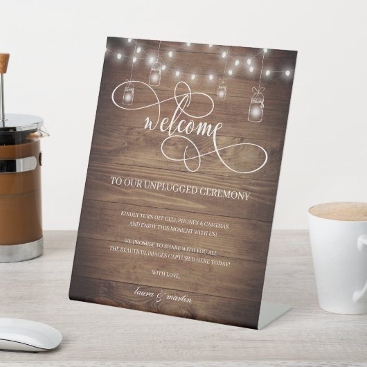 Rustic Barn Wood String Lights Unplugged Ceremony Reclamebord Met Voetstuk (Insitu)