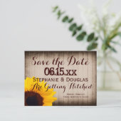 Rustic Barn Wood Sunflower Red de Date Briefkaarte Aankondigingskaart (Staand voorkant)