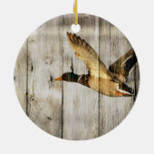 Rustic Barn wood Western Land dat Wilde Duck vlieg Keramisch Ornament (Achterkant)