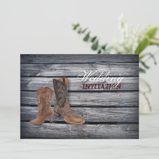 Rustic Barn Wood Westerne Cowboy bruiloft Kaart (Staand voorkant)