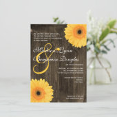 Rustic Barn Wood Yellow Daisy Wedding Invitation Kaart (Staand voorkant)