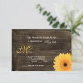 Rustic Barn Wood Yellow Daisy Wedding RSVP-kaarten RSVP Kaartje (Staand voorkant)