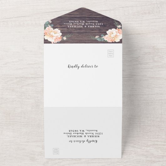 Rustic Barnwood Floral Peach Cream Gold Wedding All In One Uitnodiging (Buitenkant)