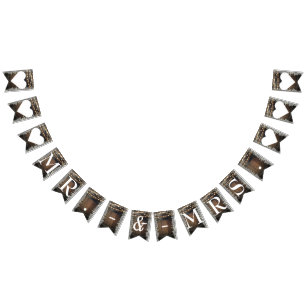 Rustic Barrel Lights Lace Baby's Breath Mr. en mev Vlaggetjes