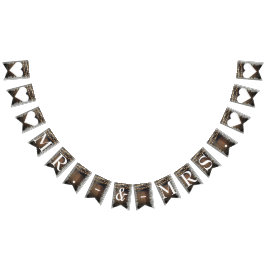 Rustic Barrel Lights Lace Baby's Breath Mr. & Mrs. Vlaggetjes