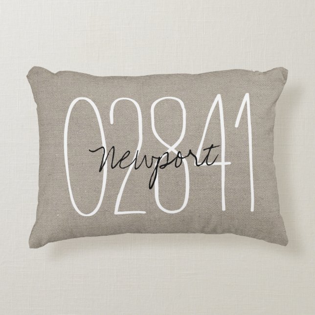 Rustic Beige Custom Town and Zip Code Accent Pillo Accent Kussen (Voorkant)