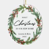 Rustic Berry Krans Eerste Kerstmis in Nieuw Huis Keramisch Ornament (Links)