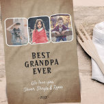 Rustic Best Grandpa Ever Grandchildren 3 Foto Coll Theedoek<br><div class="desc">Rustic Best Grandpa Ever Grandkids 3 Foto Collage Kitchen Towels. Maak een gepersonaliseerde handdoek voor de beste opa ooit. Voeg uw favoriete 3 foto's toe en pas de tekst met uw namen aan. Verroomd voor verjaardag,  Kerstmis of Vaderdag voor grootvader.</div>