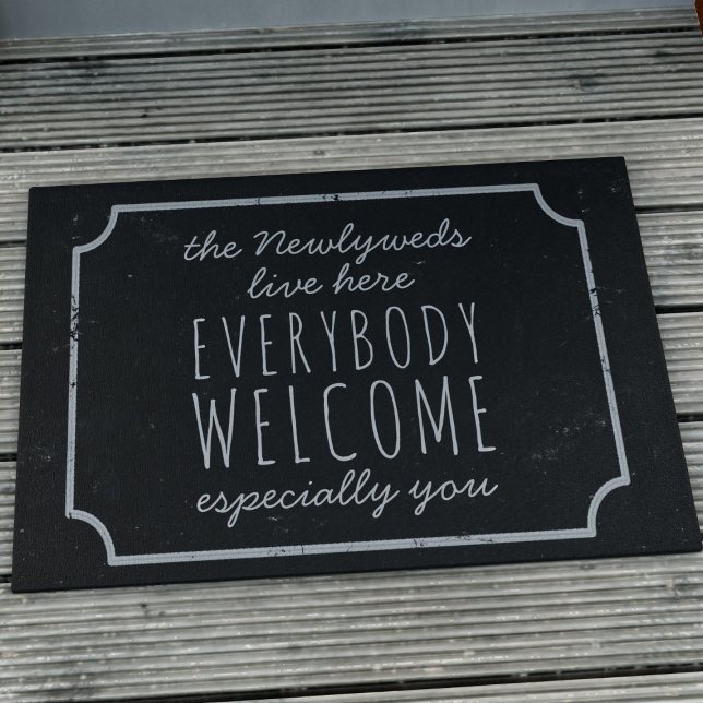 Rustic Black and White: Welkom Doormat Deurmat (Everybody is welcome at your door with this chalkboard vibe doormat. Just add your name)