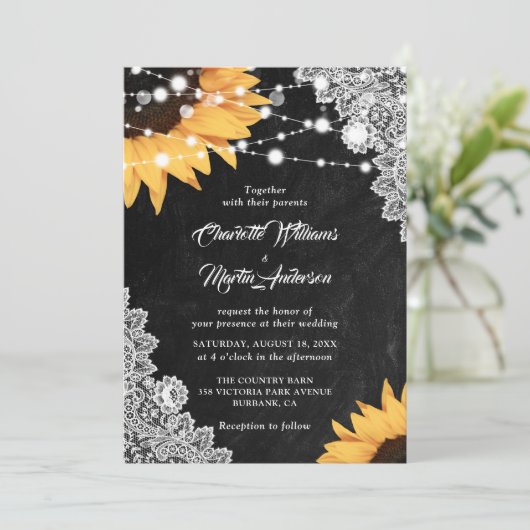 Rustic Black Chalkboard Lace Sunflower Wedding Kaart (Staand voorkant)