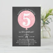 Rustic Black Chalkboard Roze ballonvaardig meisje  Kaart (Staand voorkant)