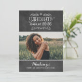 Rustic Black Krijtbord 2025 Afstuderen Fotofeest Kaart (Staand voorkant)