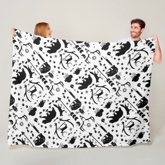 Rustic Black Owl Beer Deer Fox Woodland Pattern Fleece Deken (In situ)