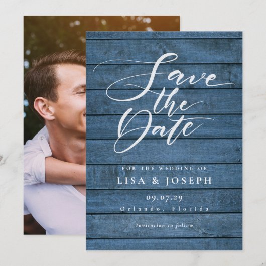 Rustic Blauw Hout Elegant Script Foto Bruiloft Save The Date (Voorkant / Achterkant)