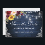 Rustic blauwe houten potlichtjes gemengde bloemsla save the date<br><div class="desc">Rustic blauwe houten slingerlichtjes metson jars kant waterverf burgundy marsala bloemen Save the Date kaart inclusief burgundy rozen,  roze rozen,  rode rozen,  zonnebloemen en botanisch groen.</div>