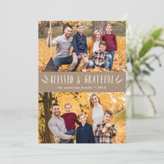 Rustic Blessed en Grateful 2 Photo Thanksgiving Feestdagenkaart (Staand voorkant)