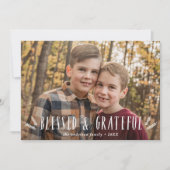 Rustic Blessed en Grateful Thanksgiving Foto Feestdagenkaart (Voorkant)