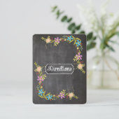Rustic Blue Floral Garland Chalkboard Wedding Informatiekaartje (Staand voorkant)
