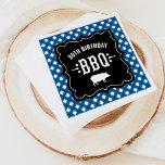 Rustic Blue Gingham Pset 30th Birthday BBQ Servet<br><div class="desc">Casual Roost BBQ met de naam verjaardagsluiers is voorzien van een zwart decoratief lijst,  westerne stijllettertypen,  steraccenten en een navy,  blauw en wit gingham tablecloth-gebladerd grensontwerp. Leeftijdsnummer kan worden aangepast.</div>