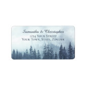 Rustic Blue Pine Forest Outdoor Weddenschap Etiket (Voorkant)