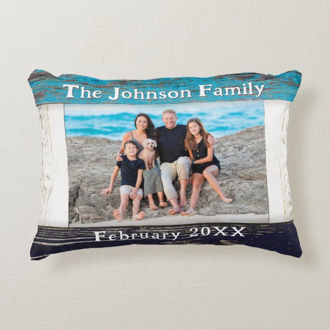 Rustic Blue Wood Family Name Photo Accent Kussen (Voorkant)