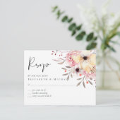 Rustic Blush Pink Floral Sage Wedding RSVP Briefkaart (Staand voorkant)