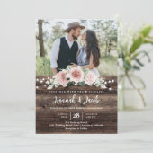 Rustic Blush Pink Floral Wood String Light Wedding Kaart (Staand voorkant)