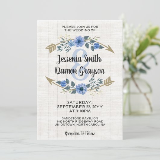 Rustic Boho Arrows & Floral Wedding Invitation Kaart (Staand voorkant)