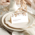 Rustic Boho Garden Flowers Wedding Plaatskaartje<br><div class="desc">Dit ontwerp vat de essentie van een romantisch tuinfeest terwijl het een sfeer van verfijning uitstraalt. De combinatie van rustieke elementen, bohemian tinten en elegante kalligrafie creëer's is een plaatskaart die niet alleen de gasten naar hun stoelen leidt, maar ook een vleugje visueel genot toevoegt aan het algehele huwelijksdecor. Overeenkomende...</div>