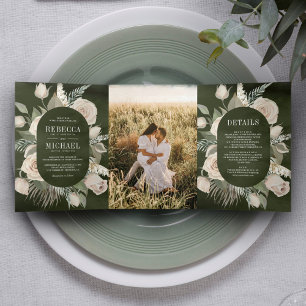Rustic Boho Ivory Rozen Dark Sage Green Wedding Drieluik Uitnodiging