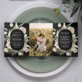 Rustic Boho Ivory Rozen Sage Green Black Wedding Drieluik Uitnodiging