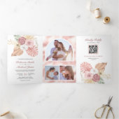 Rustic Boho Palm Dusty Pink Roses QR Code Weddensc Drieluik Uitnodiging (Binnen)