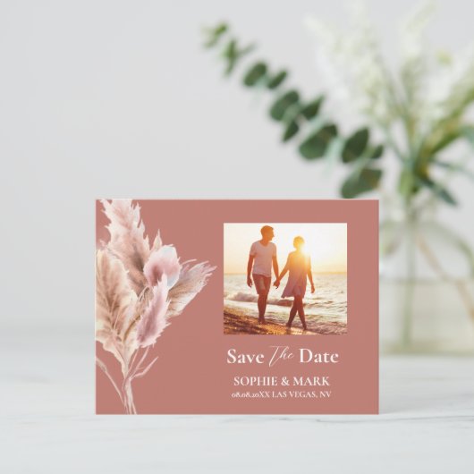 Rustic Boho Pampas Grass Save The Date Photo Briefkaart (Staand voorkant)