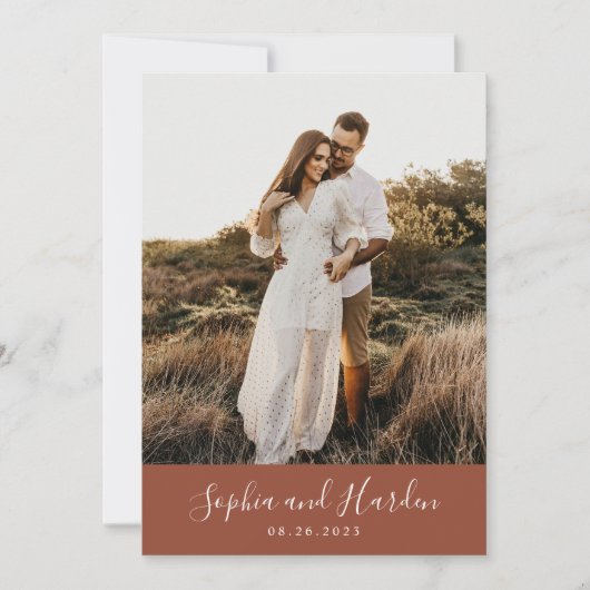 Rustic Boho Terracotta Monogram Foto Weddenschap Kaart (Voorkant)