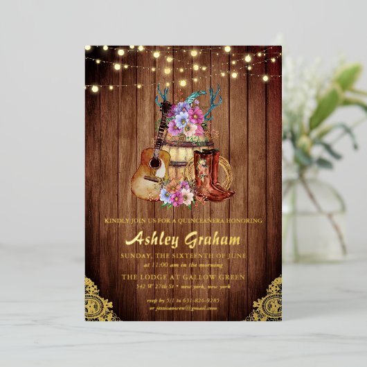 Rustic Boots Cowgirl Quinceañera 15e verjaardag In Folie Uitnodiging (Staand Voorkant)