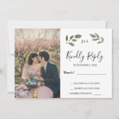 Rustic botanical monogrammed photo Wedding RSVP Kaart (Voorkant)