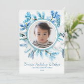 Rustic Botanical Snowy Winter Wreath Holiday Foto Feestdagenkaart (Staand voorkant)